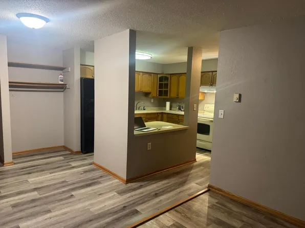 221 Grand Ave W APT 306, South Saint Paul, MN 55075