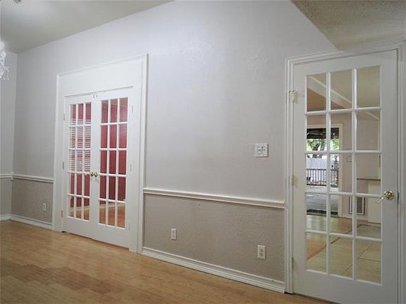 4th image of 4117 Longstraw Dr