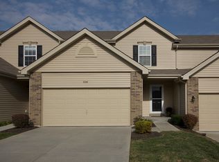 2244 Bay Tree Dr, Saint Peters, MO 63376