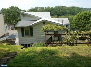 510 W Savory St, Pottsville, PA 17901