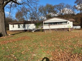 1403 Glendale Rd, Joplin, MO 64804