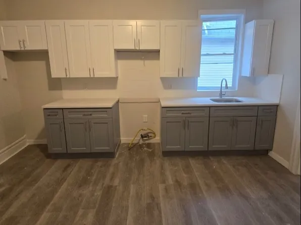 10 Baldwin Ave, Newark, NJ