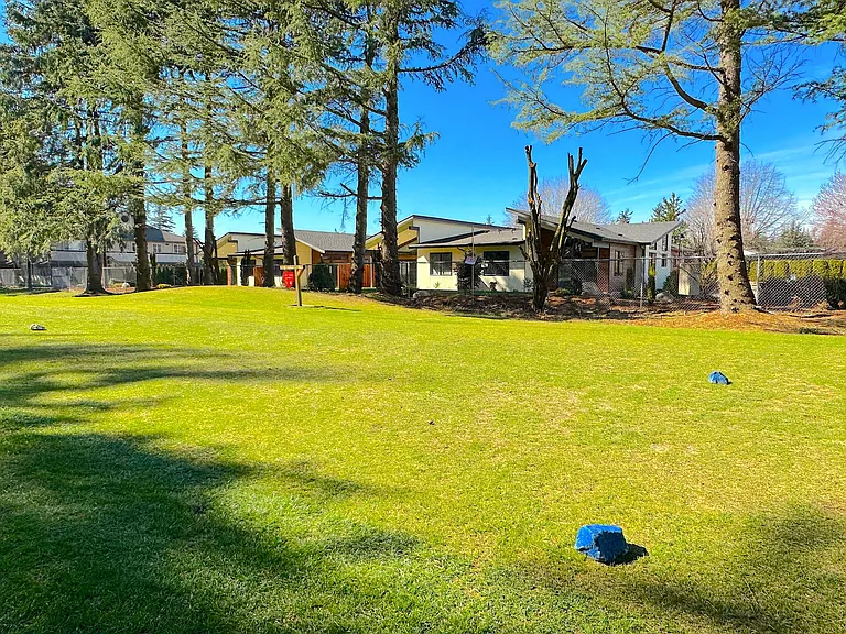 912 Citadel Dr — Photo 13