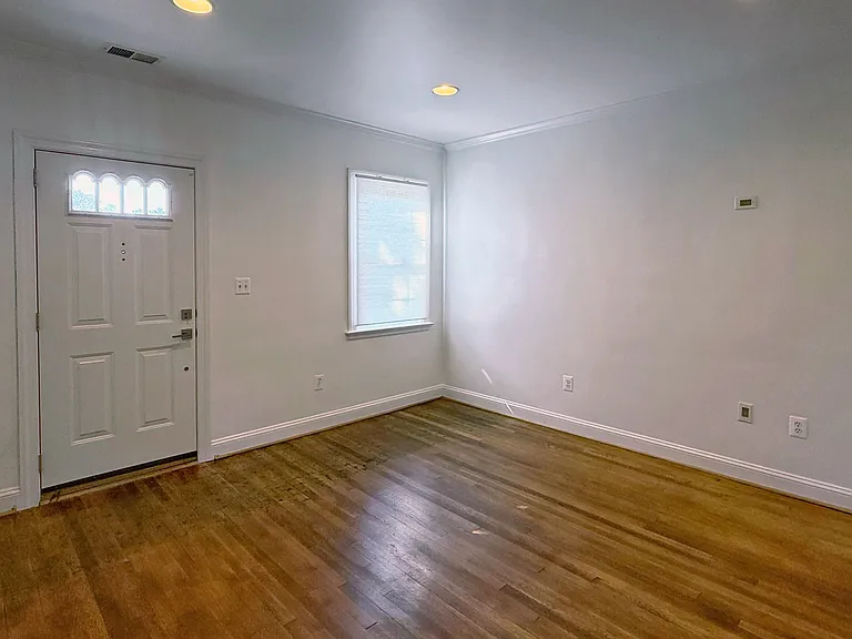 513 Schuyler Rd — Photo 6