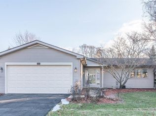 1317 Maplewood Dr, Saline, MI 48176