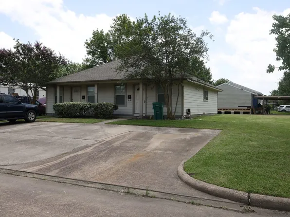 402 Trichelle St #A, Pasadena, TX 77506