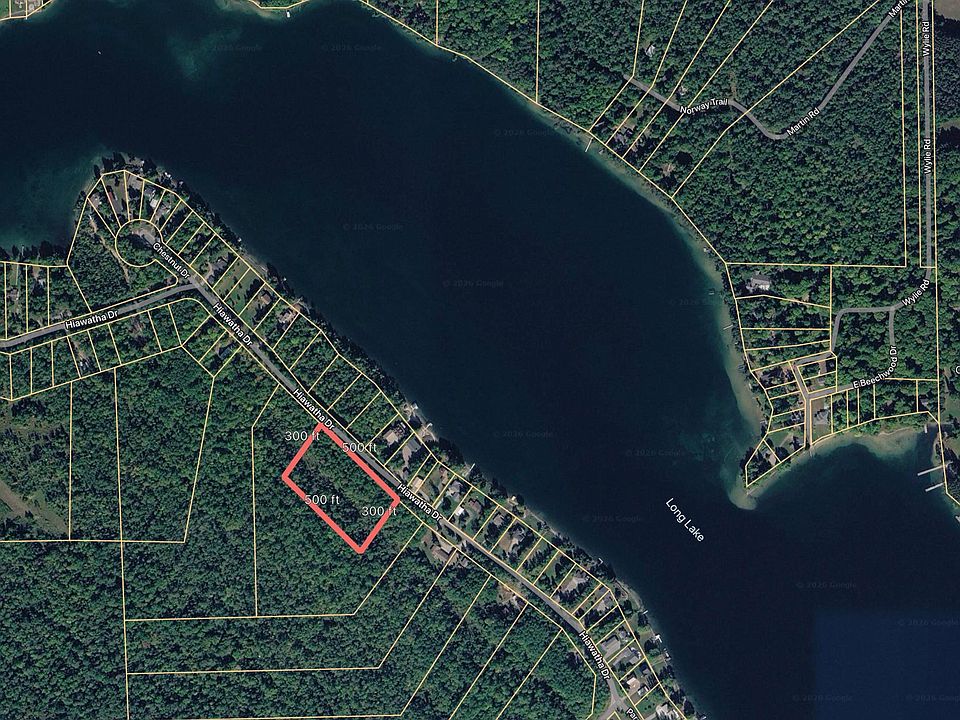 1st image of V/l Hiawatha Dr