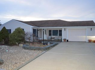 20 Peg Leg Way, Waretown, NJ 08758