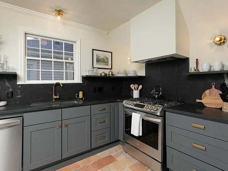 821 N Buchanan Blvd #B — Photo 21