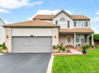 280 Terramere Ln, Lake In The Hills, IL 60156