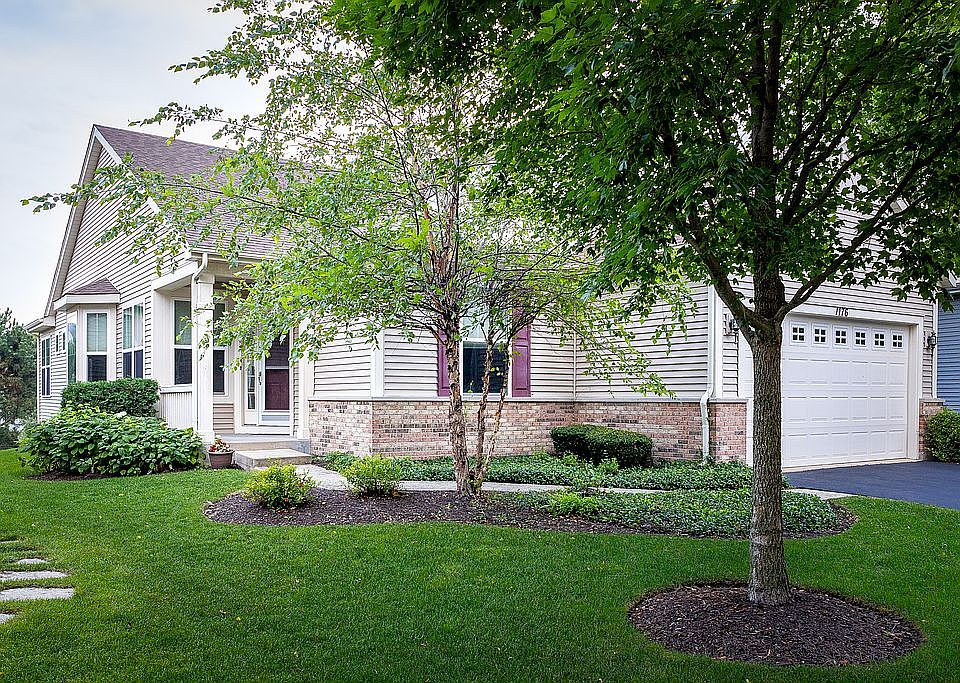 Front view of home