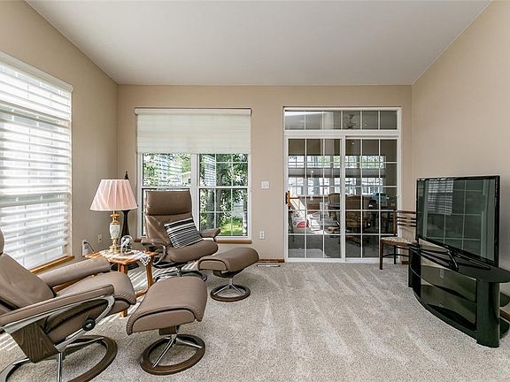 5th image of 1131 Forest Glen Ct SE