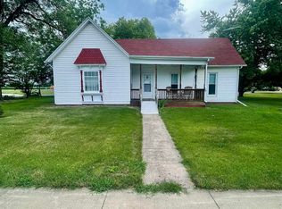 514 S Hun St, Colchester, IL 62326
