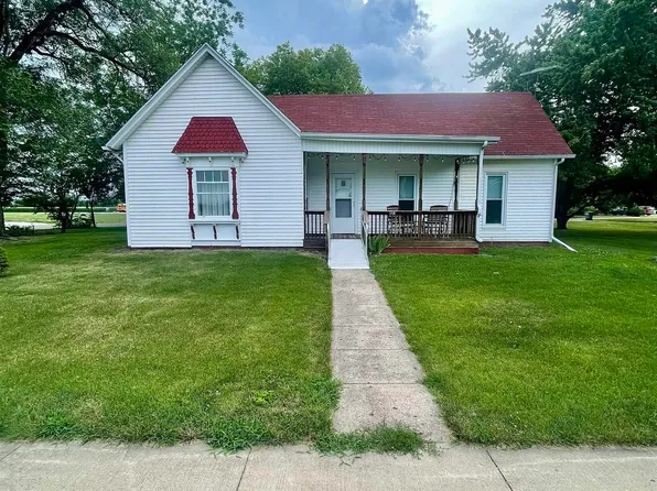 514 S Hun St, Colchester, IL 62326