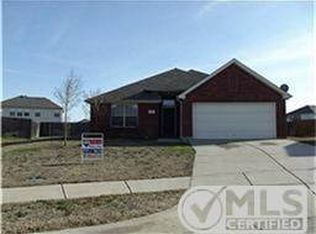 935 Hunter Ln, Burleson, TX 76028