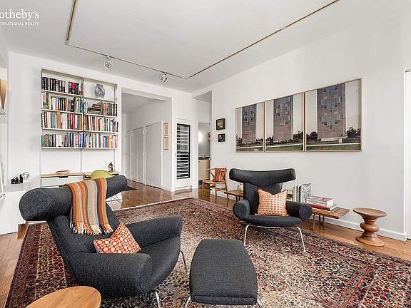 2nd image of 50 W 9th St APT 4B