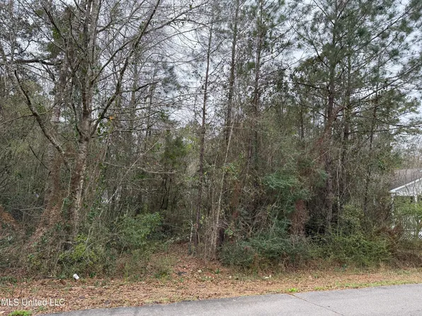 10614 Limu Way #54, Diamondhead, MS 39525