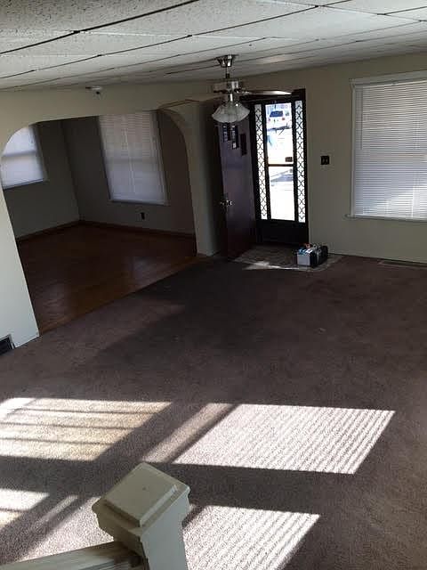 1st image of 100 16th Ave