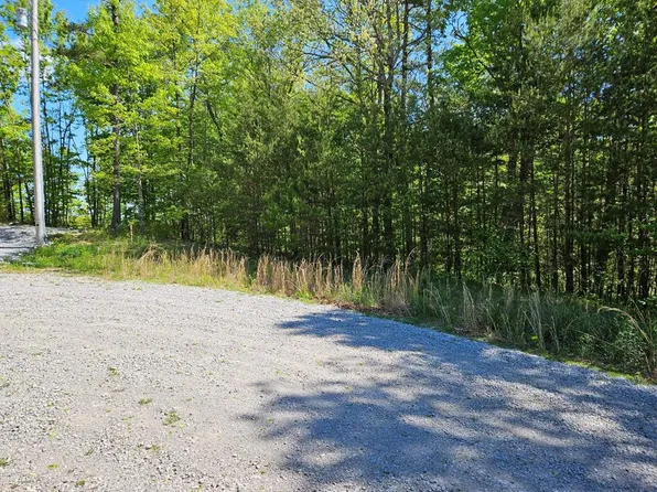 344 Mockingbird Ln, Wilder, TN 38589
