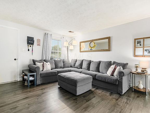 5th image of 655 Bartfield Dr