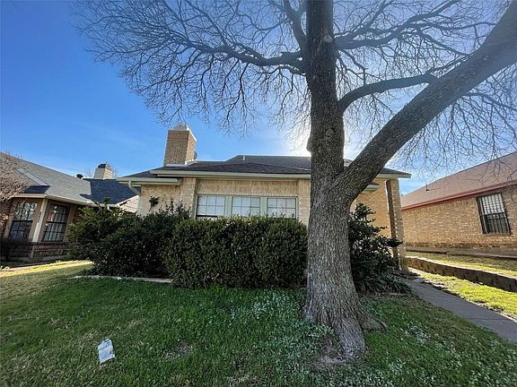 2nd image of 1513 Liberty Ln