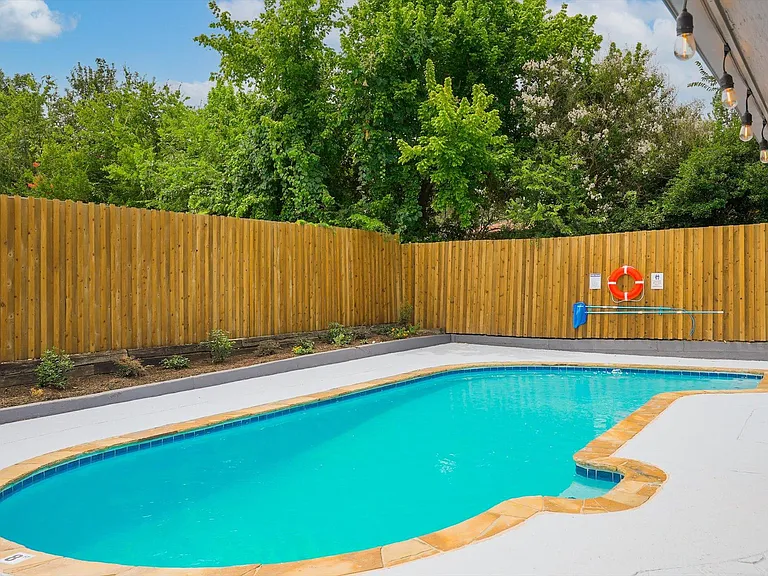 3921 Amy Ave — Photo 43