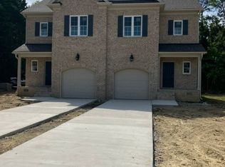 6101 Brushwood Ct #L, Greensboro, NC 27410