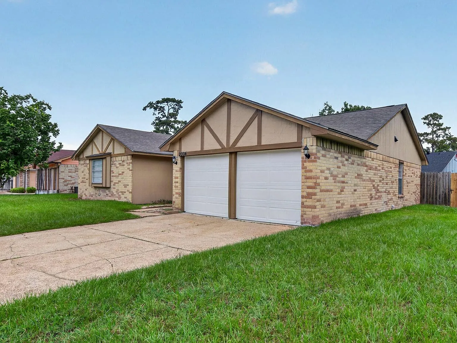 3 bed, 2.0 bath, 1472 sqft, $1,875 — Photo 2