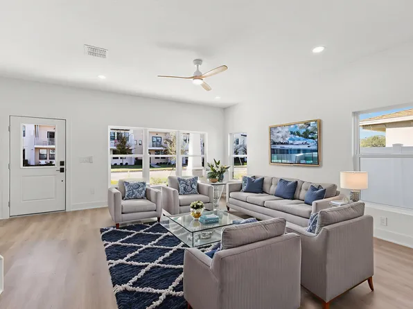 2525 13th Ave N, Saint Petersburg, FL 33713