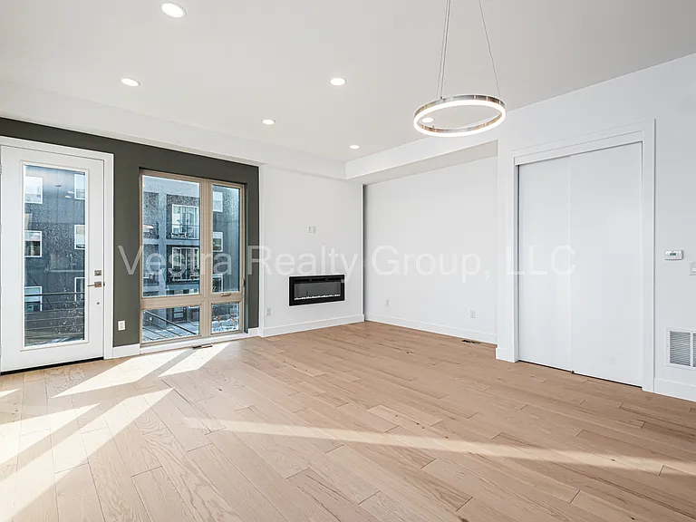 1306 Osceola St — Photo 5