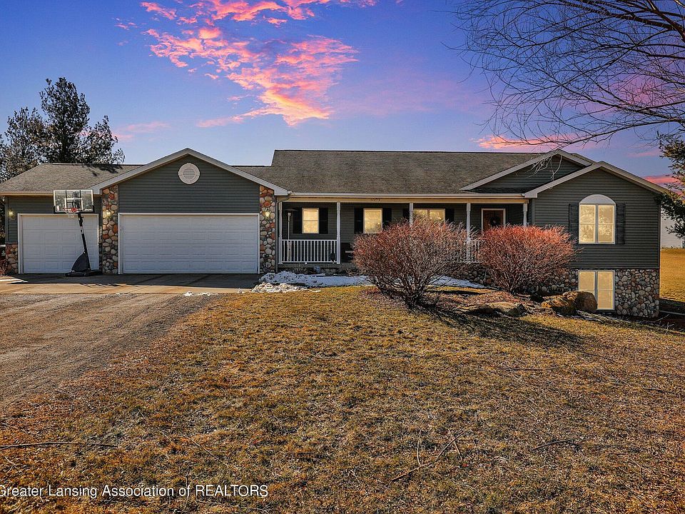 1st image of 1021 Stone Oak Ln