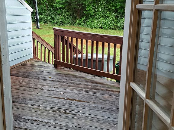 2nd image of 1610 Village Lake Dr