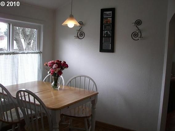 4th image of 14520 SE Woodland Way