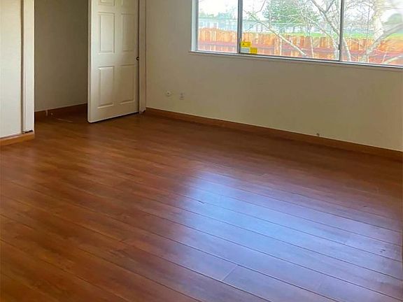 4th image of 5540 Troutdale Way
