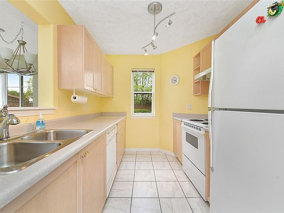 5th image of 740 Trunk Rd #105
