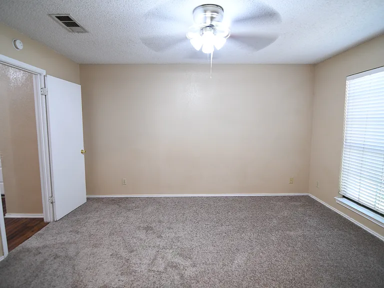 5209 Canyon Creek Dr — Photo 19