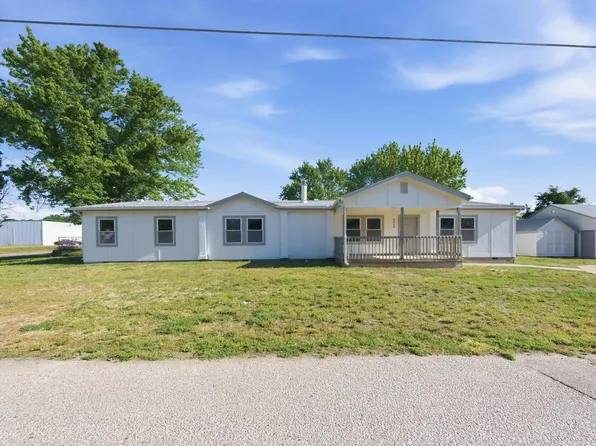 6068 S Seneca St, Wichita, KS 67217