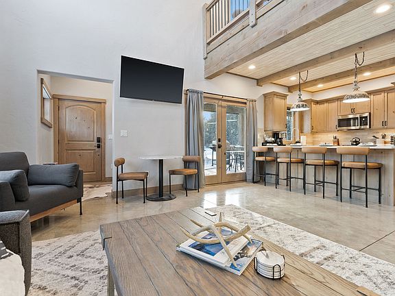 5th image of 169 Coram Stage Rd Unit 4