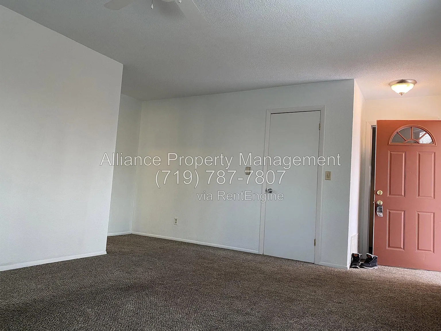 2 bed, 1.0 bath, 923 sqft, $1,295 — Photo 4