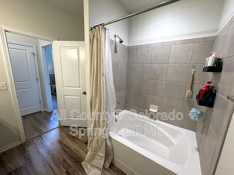 7421 Marbled Wood — Photo 11