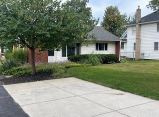 2396 Garland St, Keego Harbor, MI 48320
