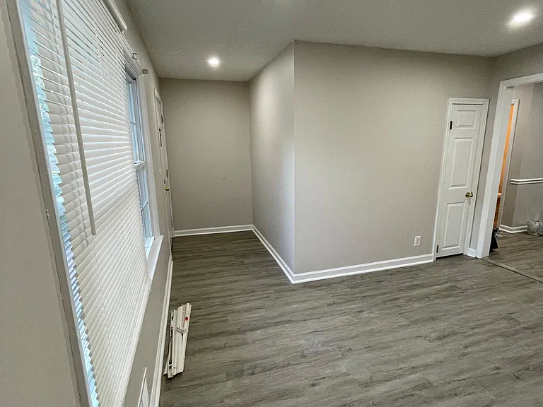 1717 River St NE #B — Photo 8