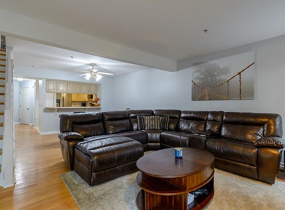 5th image of 440 Cavalier Ct APT A
