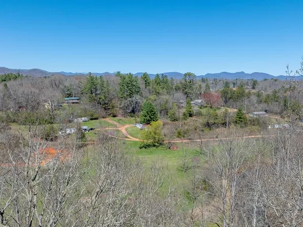 16 Patton Rd, Franklin, NC 28734