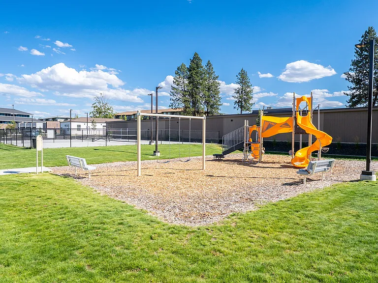 Magnesium Village Apartments — Photo 13