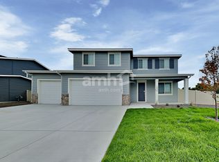 1004 N Rivermist Ave, Star, ID 83669