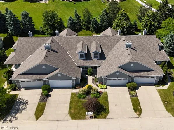 546 Hyannis Port Cir, Avon Lake, OH 44012