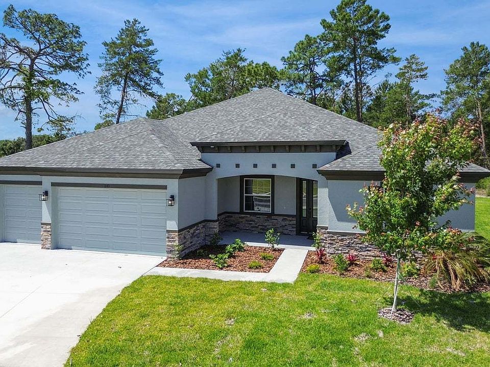 Strabane new construction quick move-in home plan in Spring Hill, FL at Whiting Estates by William R