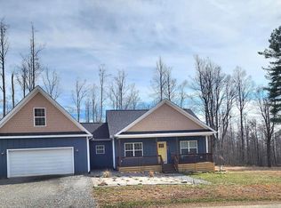 587 Seven Springs Pkwy, Fancy Gap, VA 24328