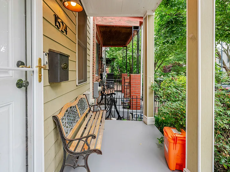 1524 Constitution Ave NE — Photo 17